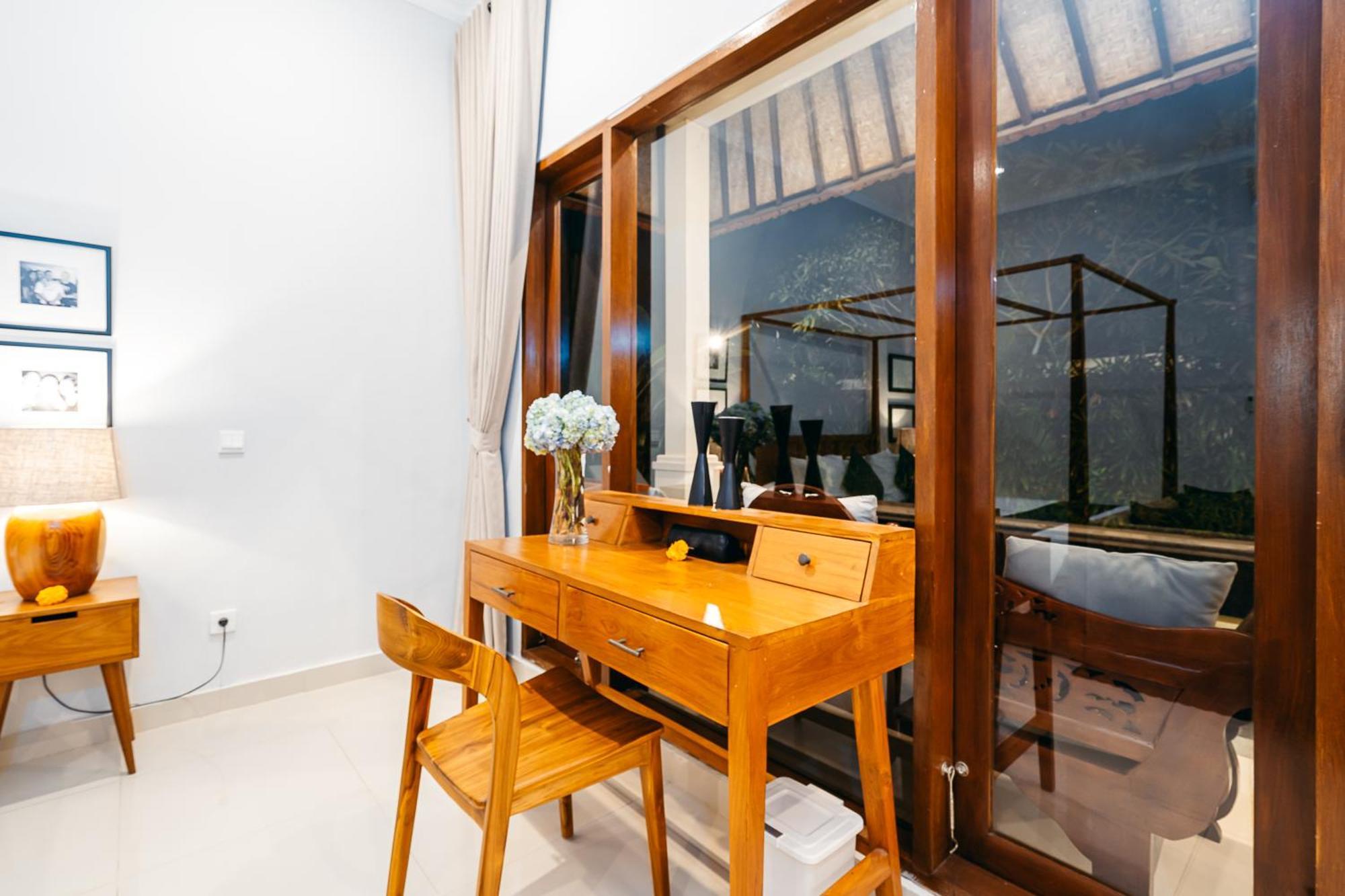 Mahayana Villa Batu Belig - Close To The Beach Canggu Exterior foto